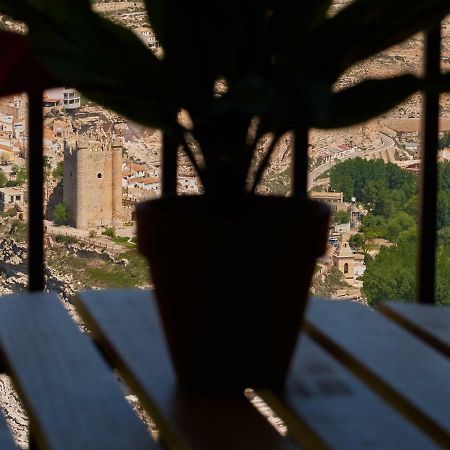 Casas del Cerro Casas Rurales Maribel - Complejo Moradas Del Cerro 2 - Suites Con Jacuzzi En Alcala Del Jucar المظهر الخارجي الصورة