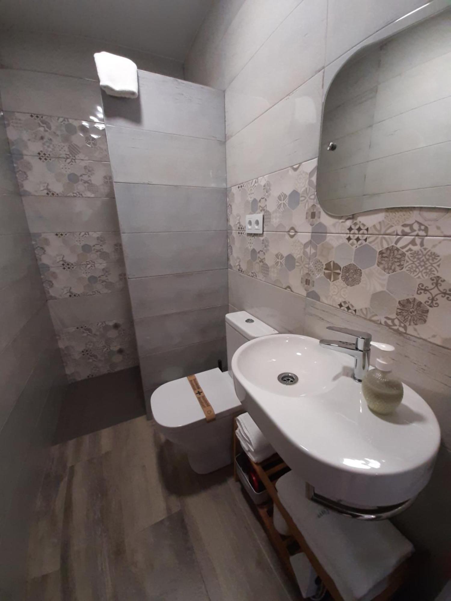 Casas del Cerro Casas Rurales Maribel - Complejo Moradas Del Cerro 2 - Suites Con Jacuzzi En Alcala Del Jucar الغرفة الصورة